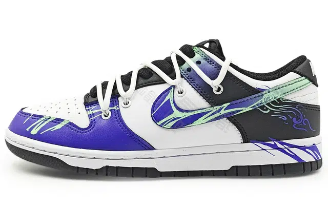 Nike Dunk "WhiteBlack"