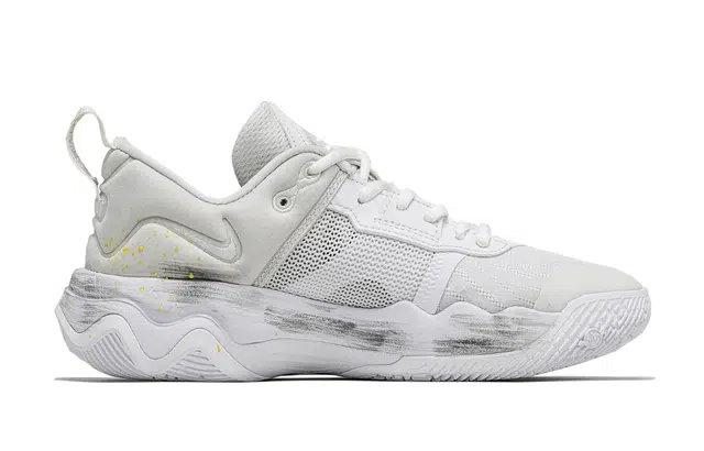 Nike Giannis Immortality