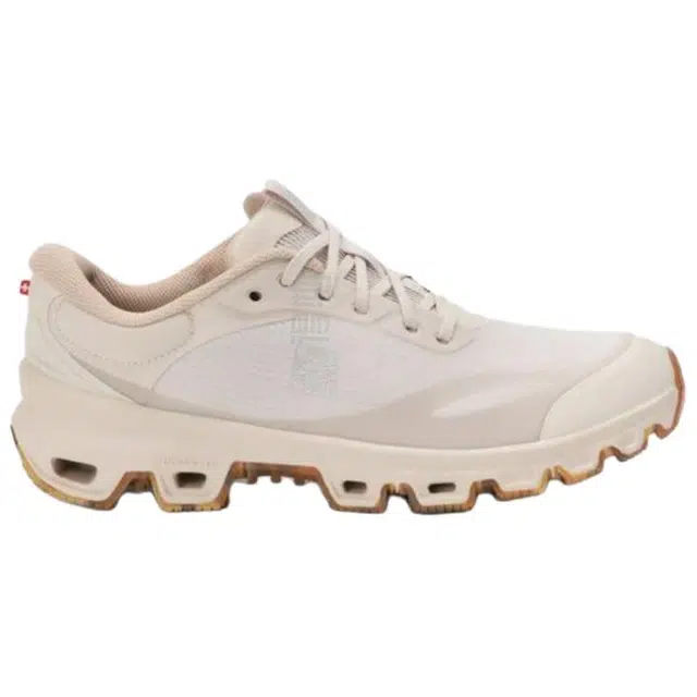On x LOEWE Cloudventure 2.0