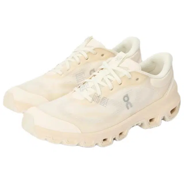 On x LOEWE Cloudventure 2.0