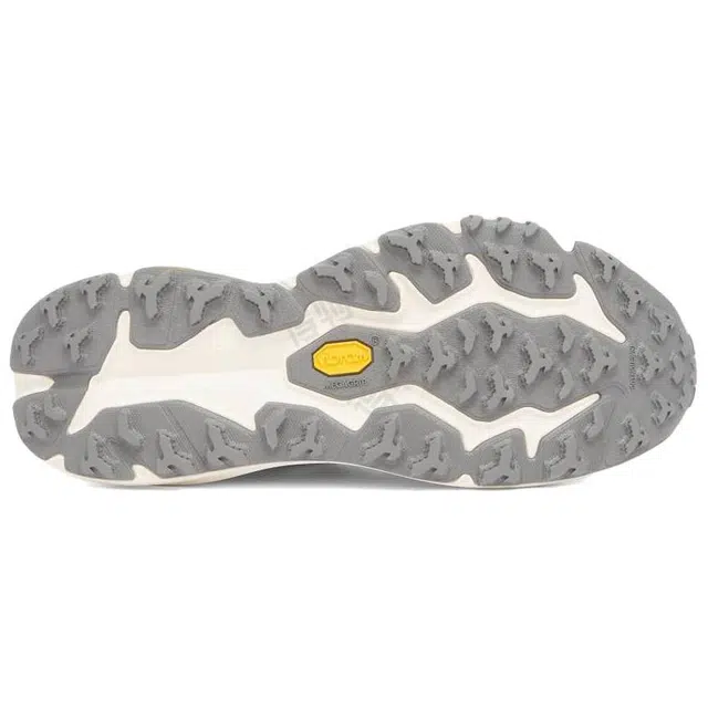 HOKA ONE ONE Speedgoat 6