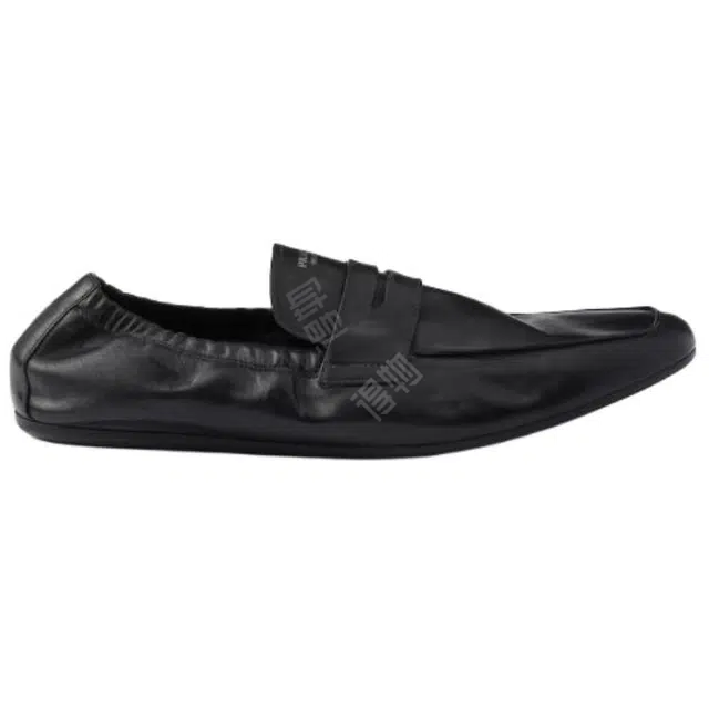 PRADA Shuffle