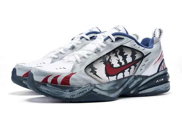 Nike Air Monarch 4
