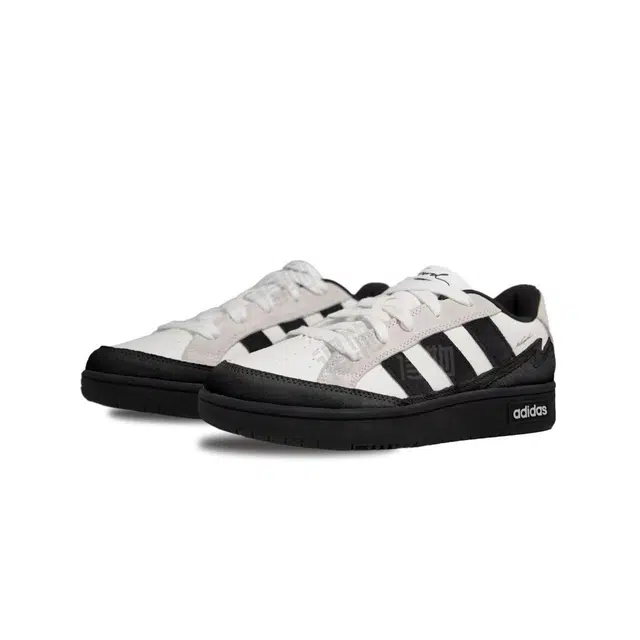 adidas WCARD ADV