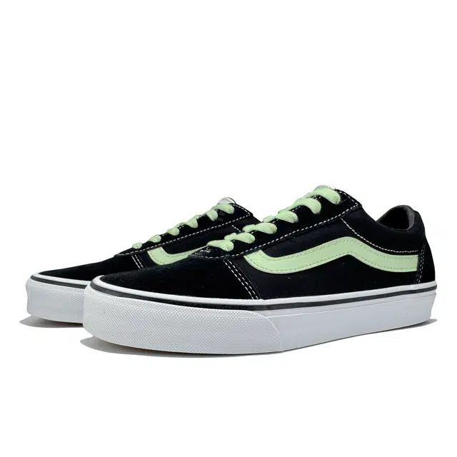 Vans Ward