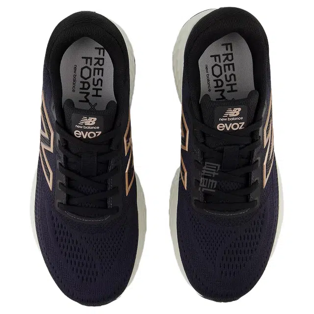 New Balance Fresh Foam X EVOZ V4