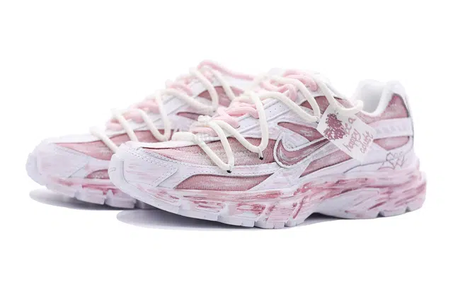 Nike Initiator