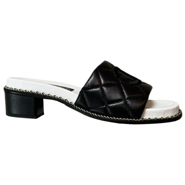 CHANEL 25P 4cm