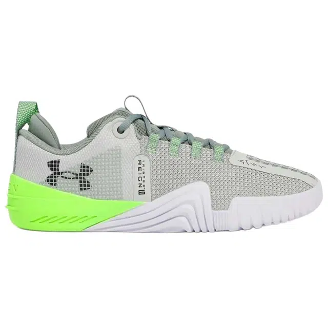 Under Armour TriBase Reign 6