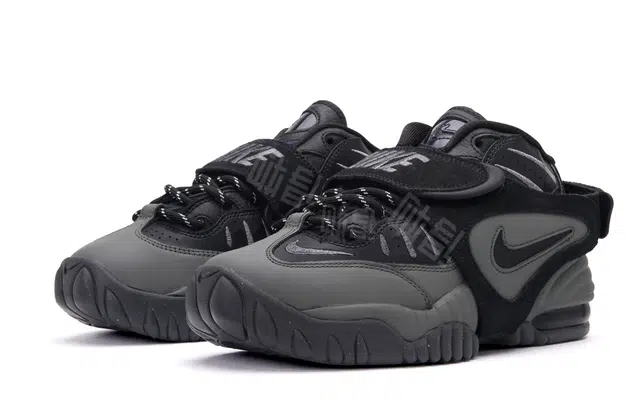 Nike Air Adjust Force iSO studio