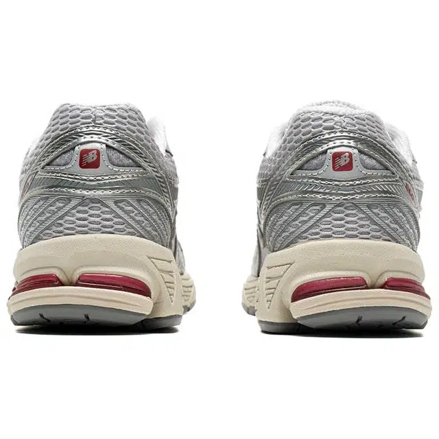 New Balance NB 860 v2