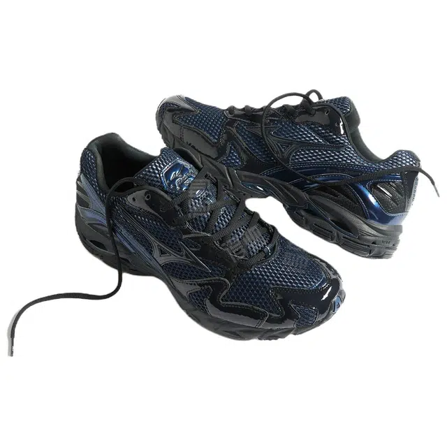 END. x Mizuno Wave Rider 10