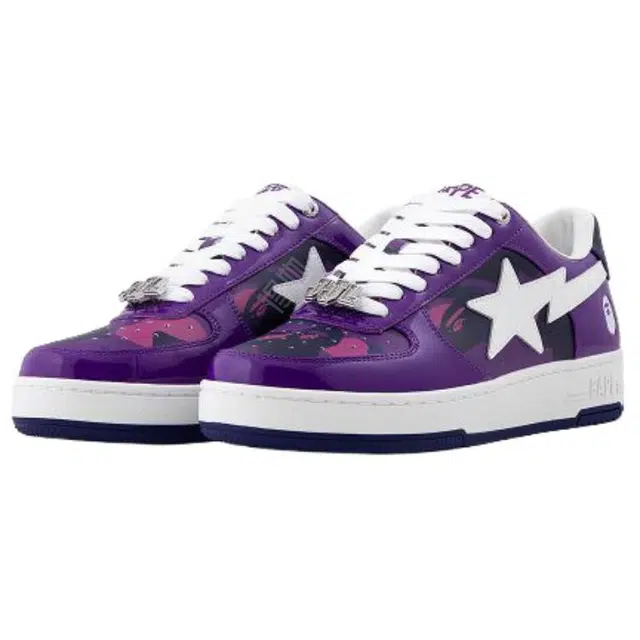 x A BATHING APE