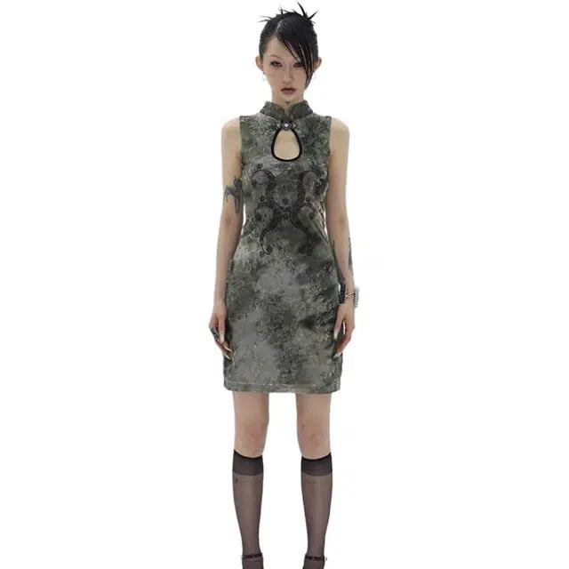 小卷要加油 立体植绒烫钻盘扣镂空新中式旗袍式背心中长裙无袖连衣裙 女款