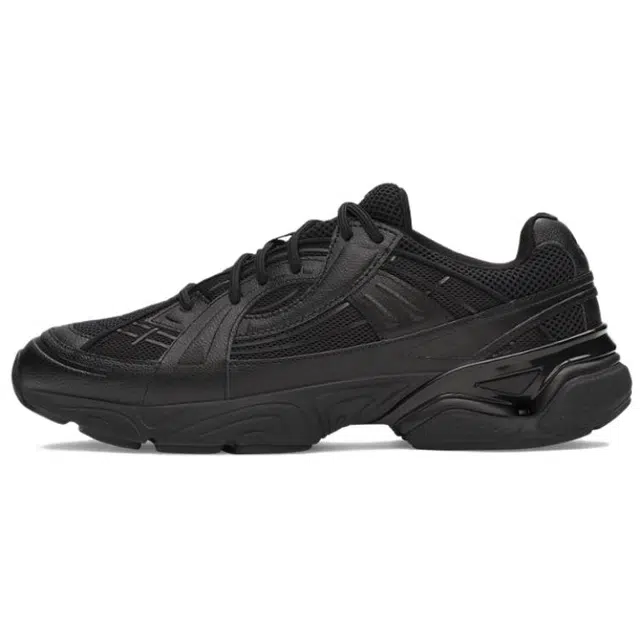 Under Armour Sola