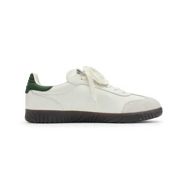 Champion Essentials Champ T-trainer T Logo