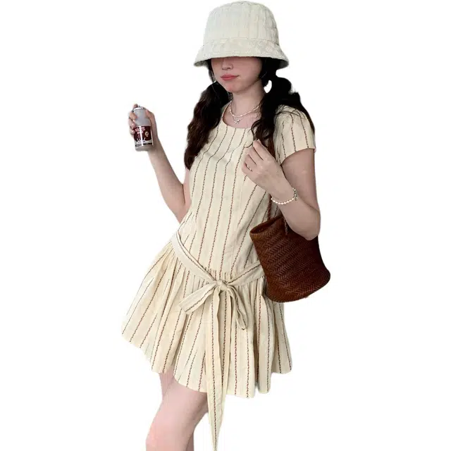 缪斯的诱惑 蝴蝶结绑带低腰裙女夏设计感圆领短裙短袖连衣裙 女款