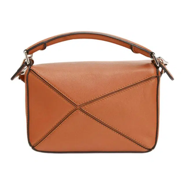 LOEWE Puzzle Logo