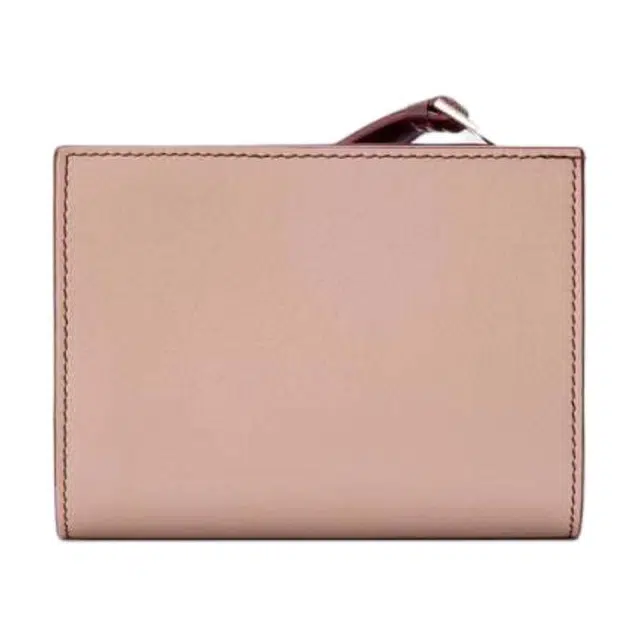 LOEWE Puzzle