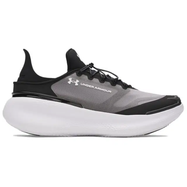 Under Armour Nova