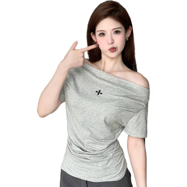 logo T