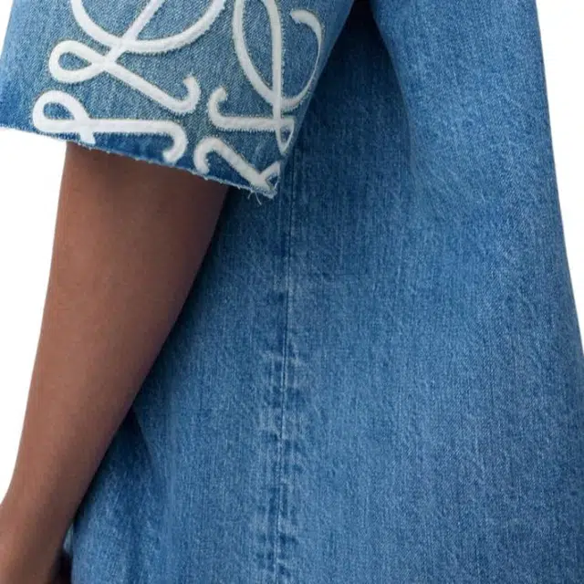 LOEWE FW25 Anagram
