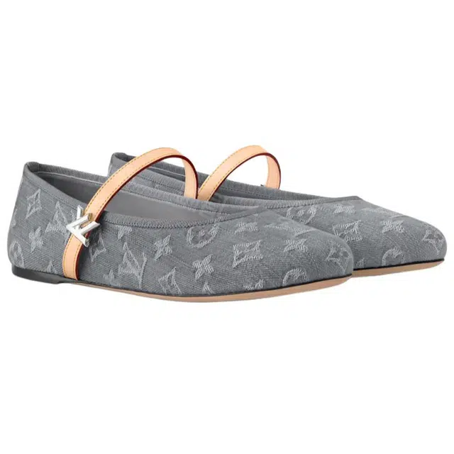 LOUIS VUITTON Romy