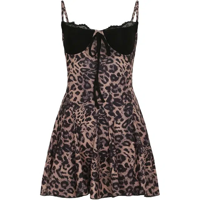小卷要加油 美式豹纹蕾丝胸裙女短款收腰显瘦性感辣妹上衣吊带连衣裙 女款
