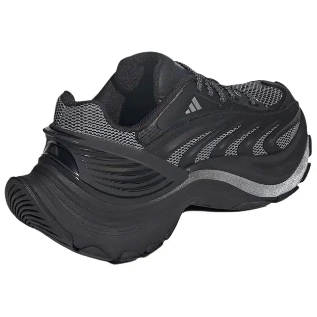 adidas XLG MTW