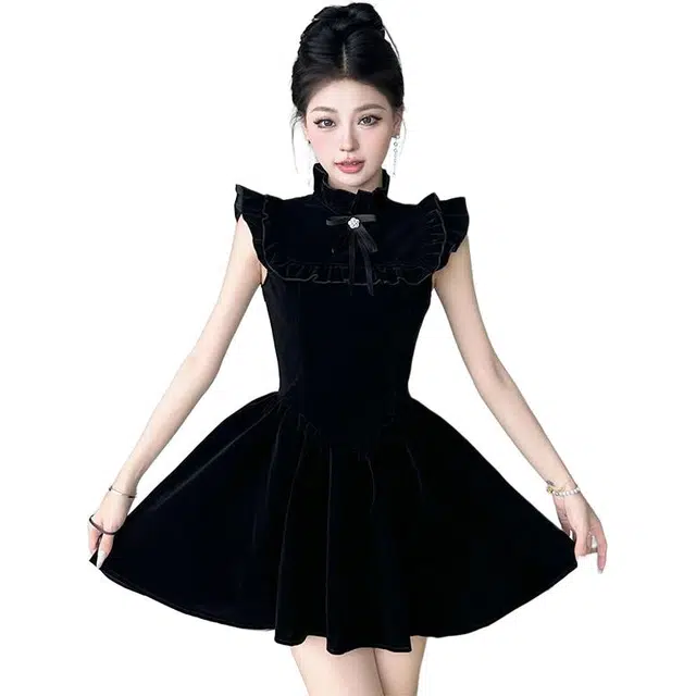 小卷要加油 法式赫本风荷叶边名媛气质修身显瘦设计感短裙无袖连衣裙 女款