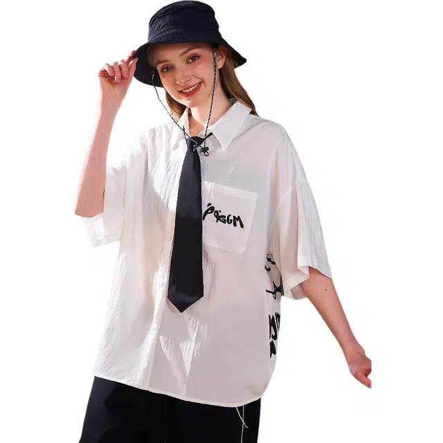 木果果木 韩系慵懒风宽松纯色常规短袖翻领休闲衬衫 女款