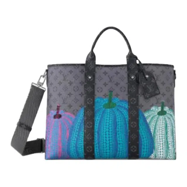 LOUIS VUITTON x Yayoi Kusama Weekend