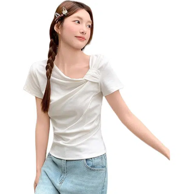 MUCCHIC 2025 T
