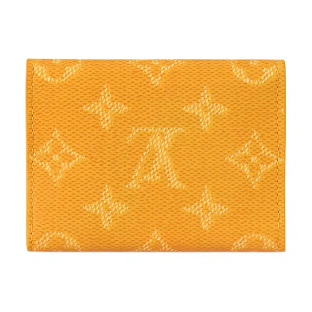 LOUIS VUITTON Envelope Monogram Heritage
