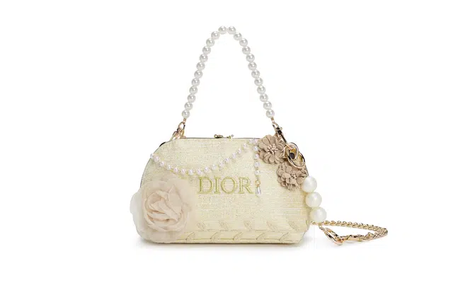 DIOR811