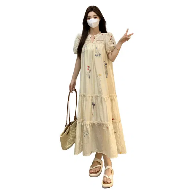 COMMA GIRL MMV