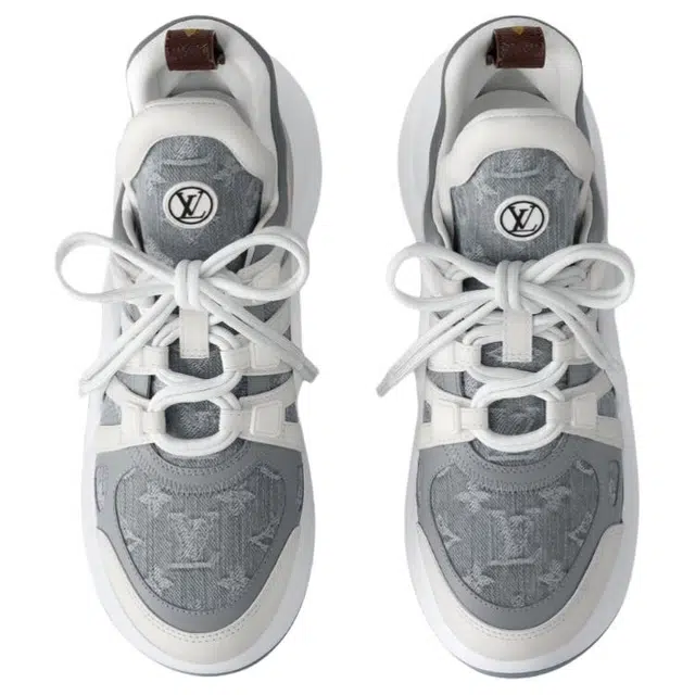 LOUIS VUITTON Archlight