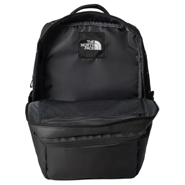 THE NORTH FACE 26L Logo Base Camp