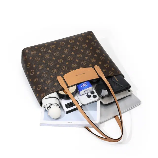 CinvaiKrose PVC Tote