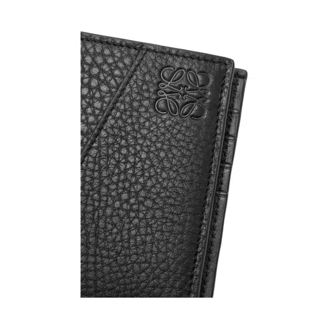 LOEWE Puzzle