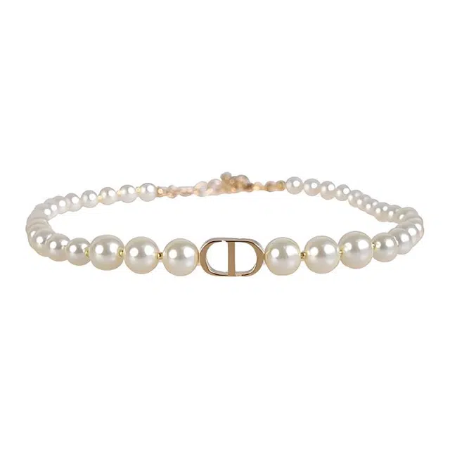 DIOR 30 Montaigne