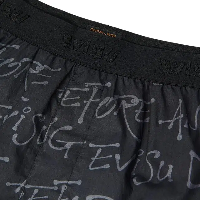 EVISU M
