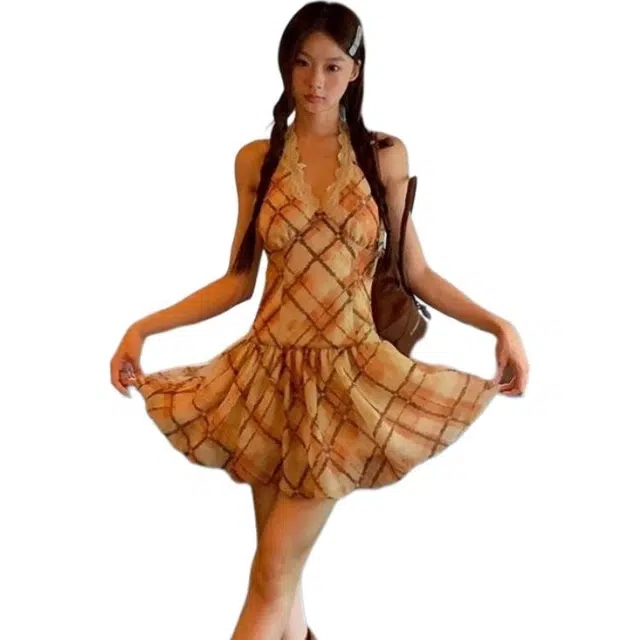 小卷要加油 挂脖女夏季法式小个子巨好看的格子裙子吊带连衣裙 女款