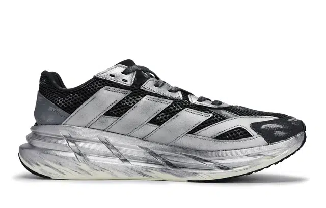 adidas ADISTAR 3 811