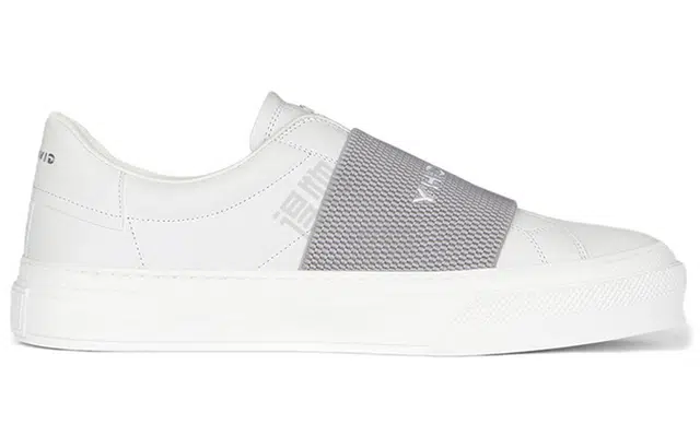 GIVENCHY City Sport