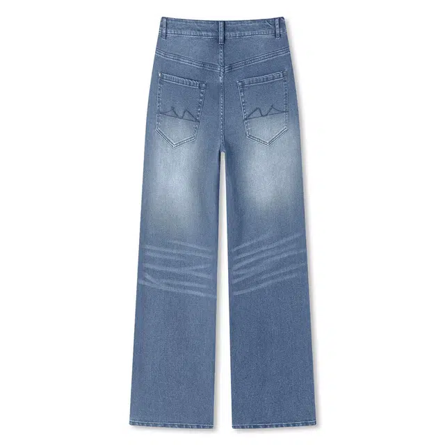 7 FOR ALL MANKIND