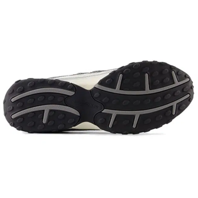 New Balance 204L White Silver