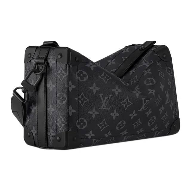 LOUIS VUITTON Trunk