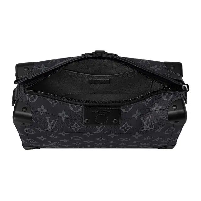 LOUIS VUITTON Trunk