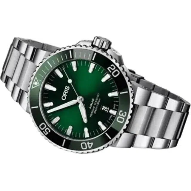 Oris 300m 43.5mm
